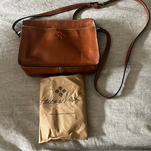 Patricia Nash Bags Patricia Nash Nazaire Top Zip Crossbody Bag